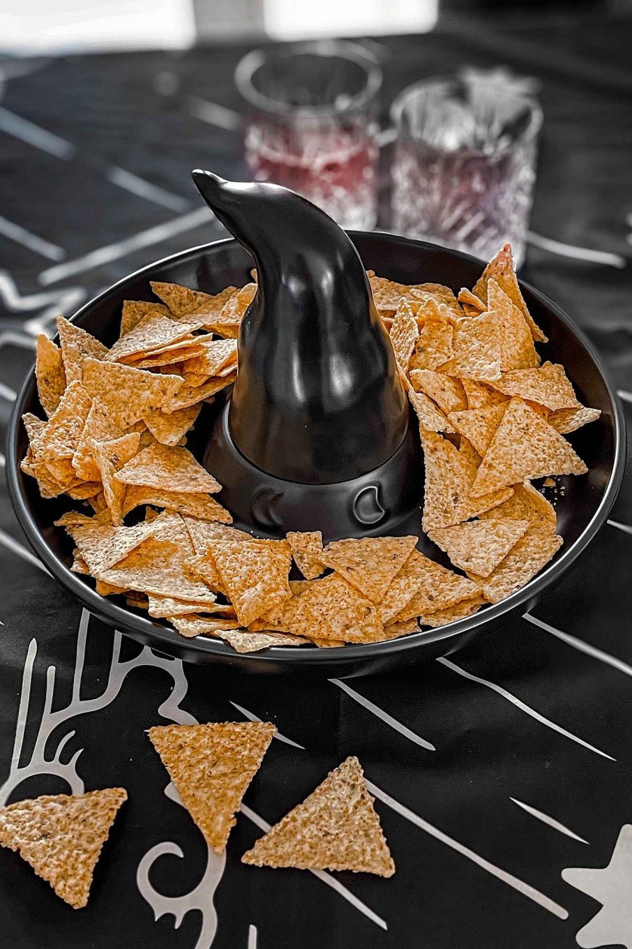 Home KILLSTAR Tableware | Witches Hat Chip & Dip Black