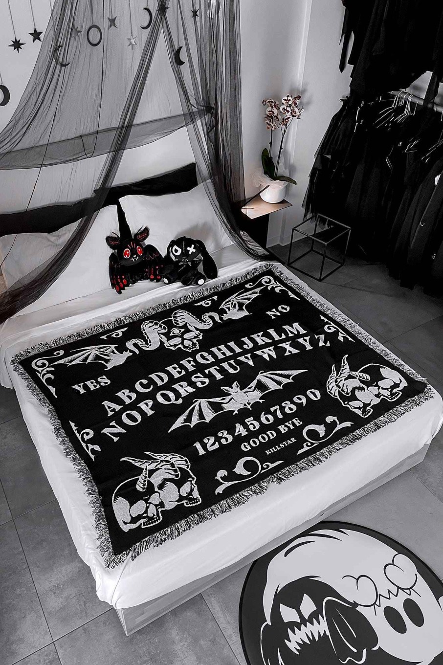 Home KILLSTAR Bedding & Cushions | Spirit Board Woven Blanket Black/White