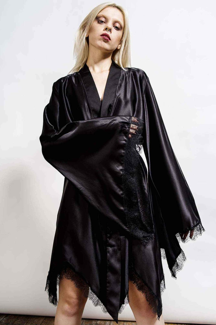 Women KILLSTAR Loungewear | Devil'S Lullaby Satin Robe [B] Black