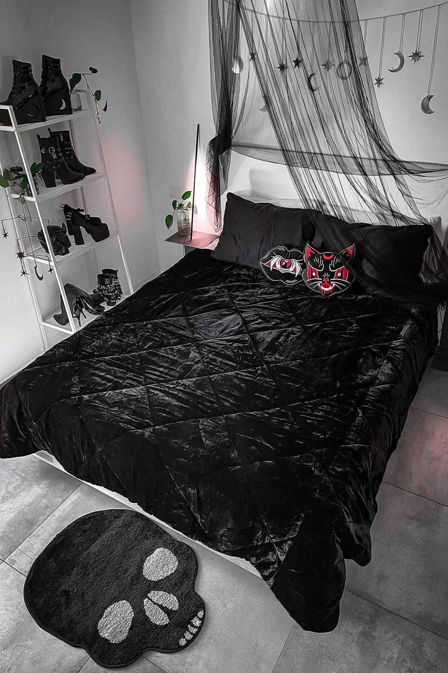 Home KILLSTAR Decor | Jet Velvet Comforter Black