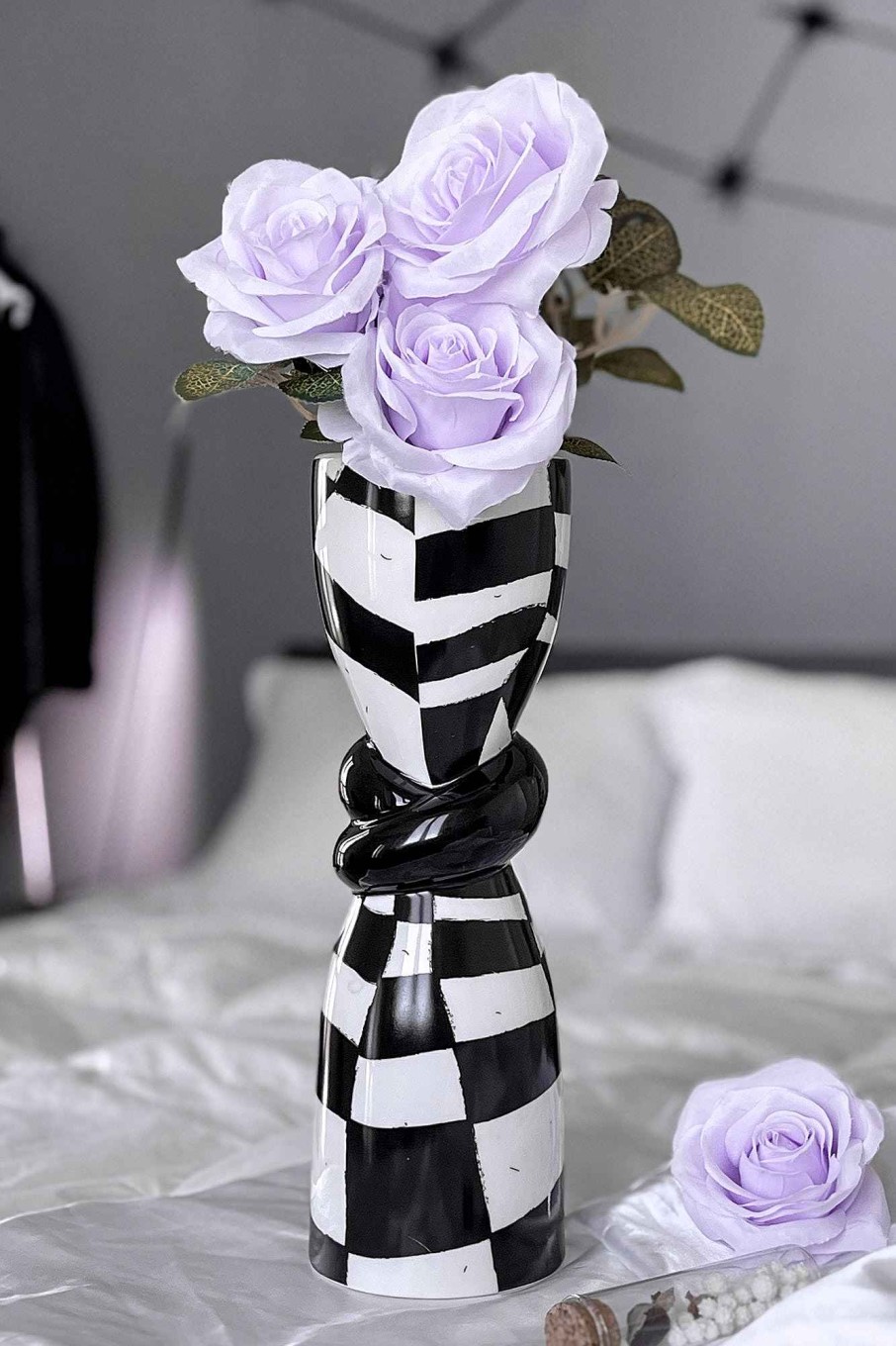 Home KILLSTAR Decor | Twisted Tall Vase Black